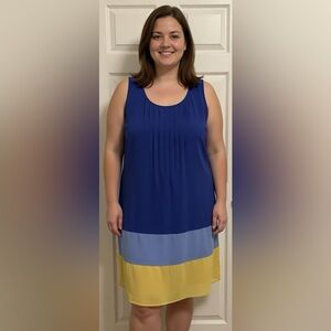 Women’s apt 9 size large sleeveless casual lined dress Blue & Yellow